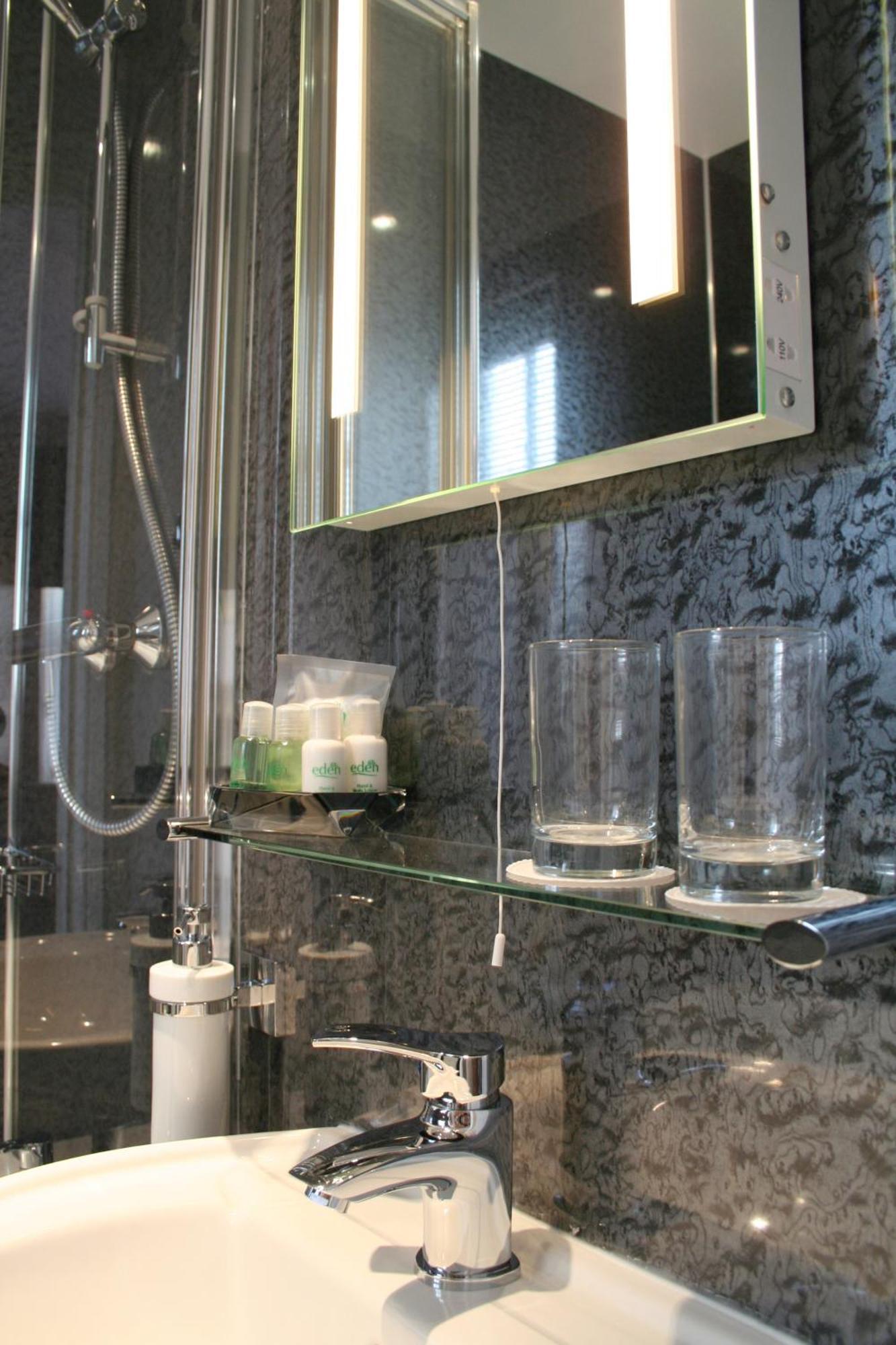Ashberry Guest House Пенрит Екстериор снимка