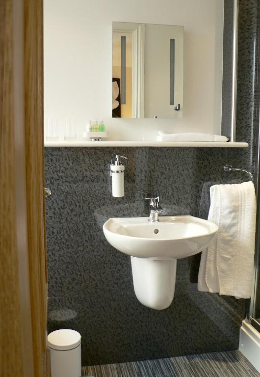 Ashberry Guest House Пенрит Екстериор снимка