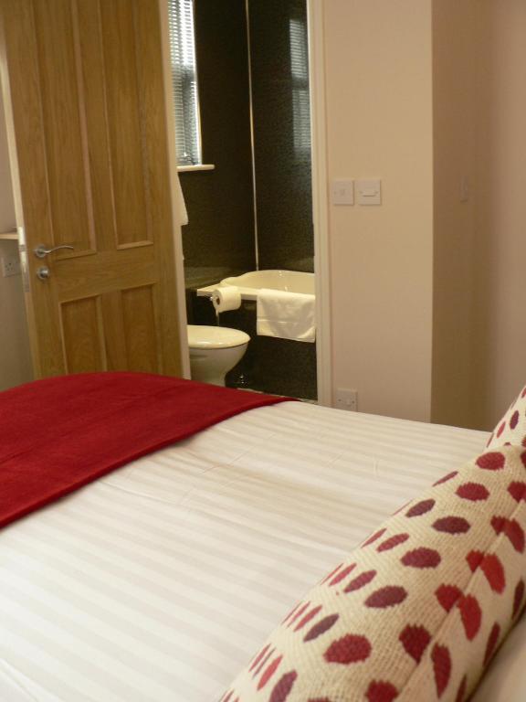 Ashberry Guest House Пенрит Екстериор снимка
